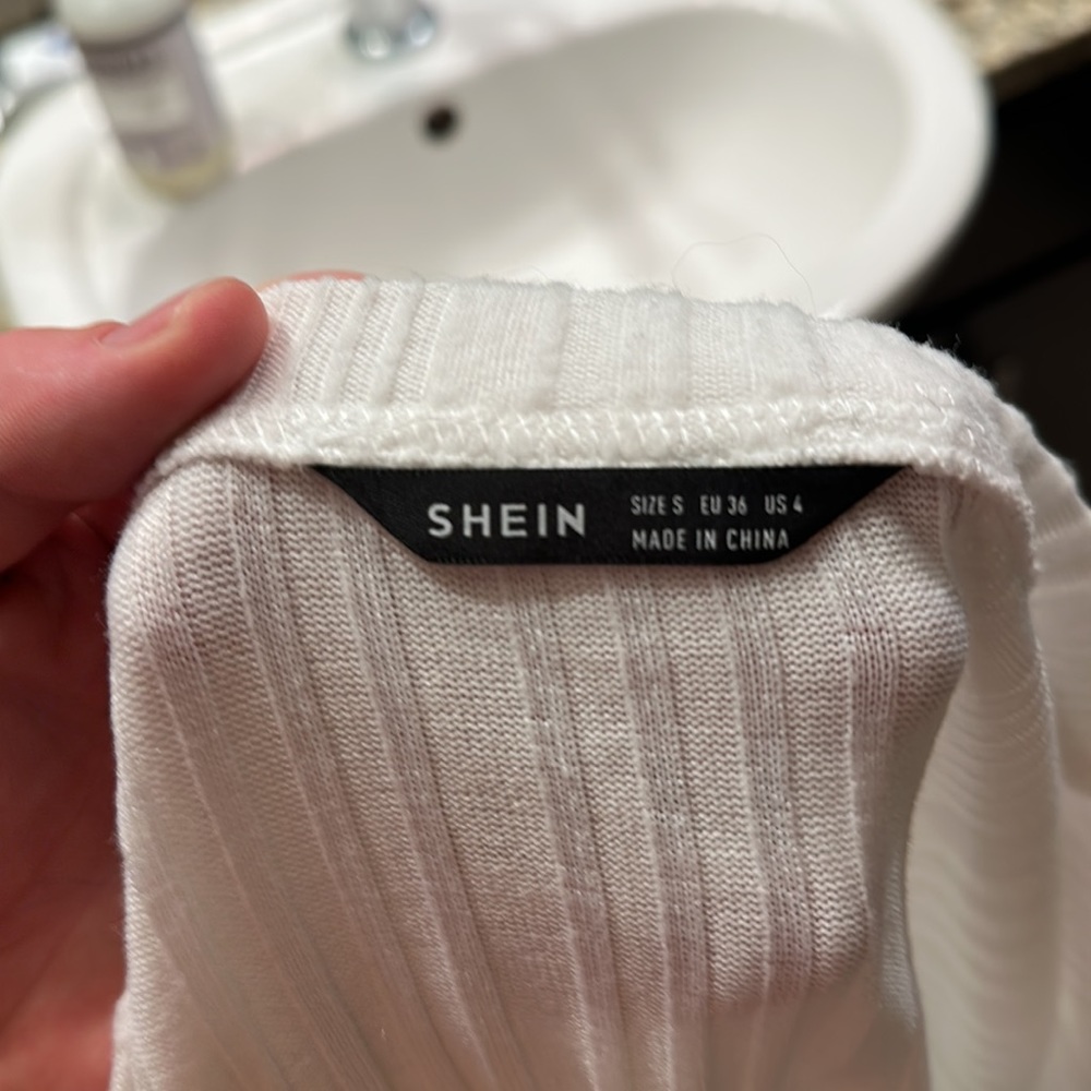 Shein Crop-Top - Picture 3 of 3